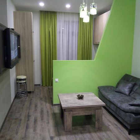 Studio Apartment In บาทูมิ ภายนอก รูปภาพ