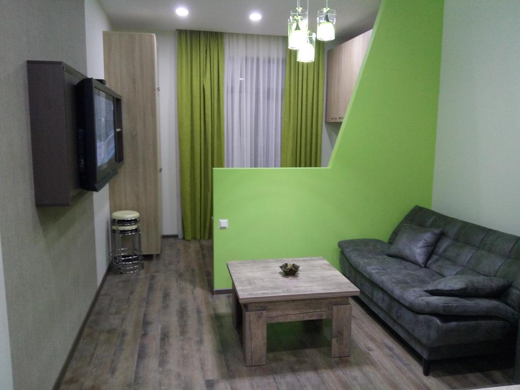 Studio Apartment In บาทูมิ ภายนอก รูปภาพ