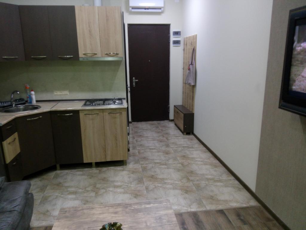 Studio Apartment In บาทูมิ ภายนอก รูปภาพ